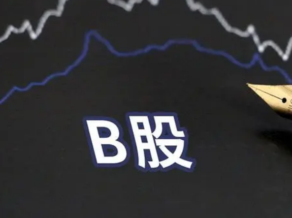 平台的开放性信息量大以及用户自由发表观点的特点